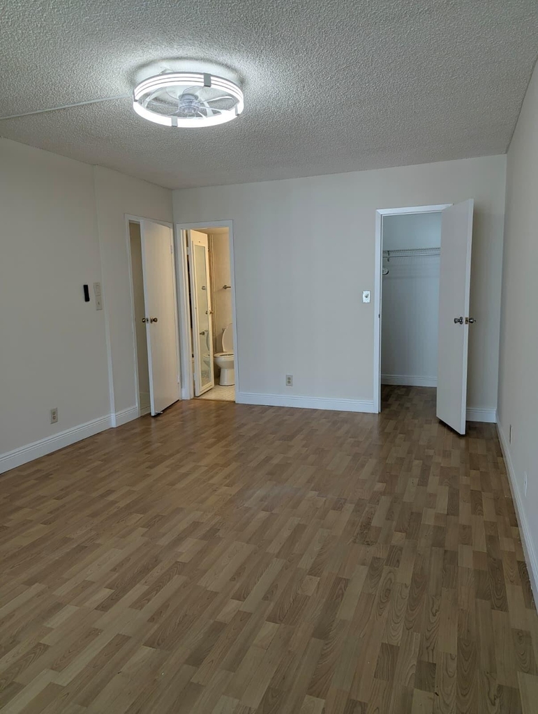 801 Three Islands Boulevard - Photo 11