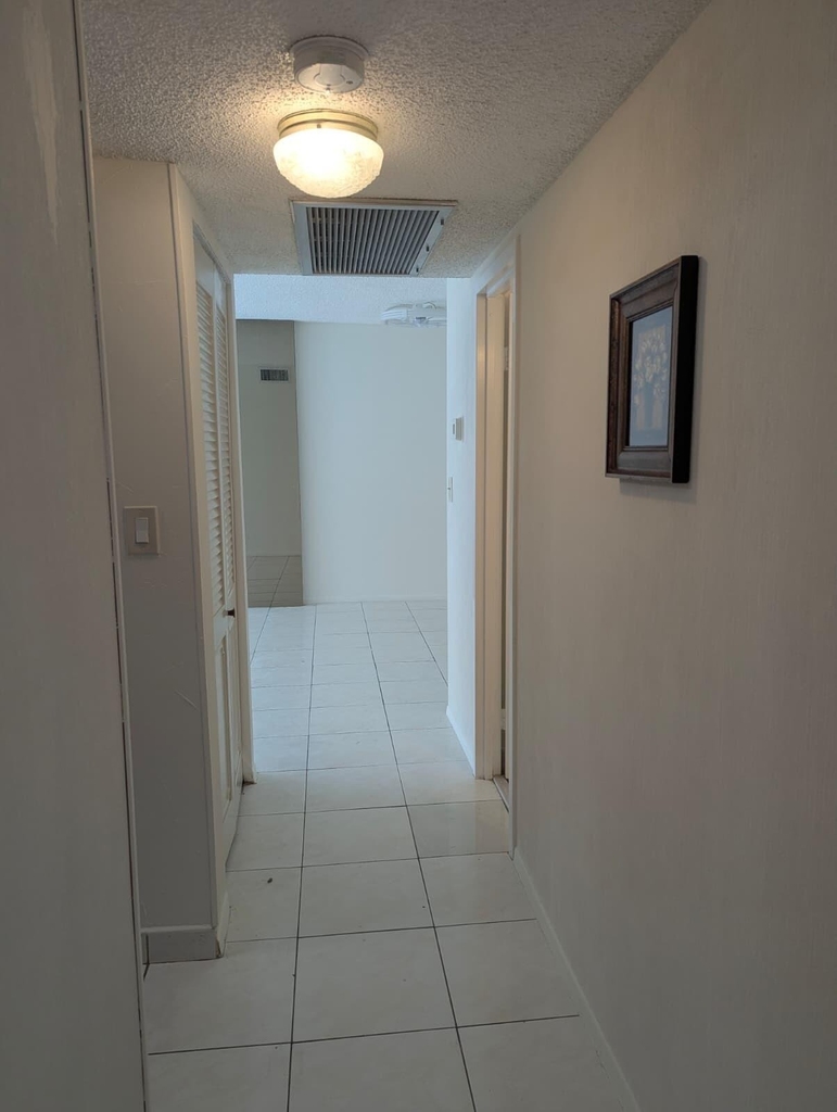 801 Three Islands Boulevard - Photo 8