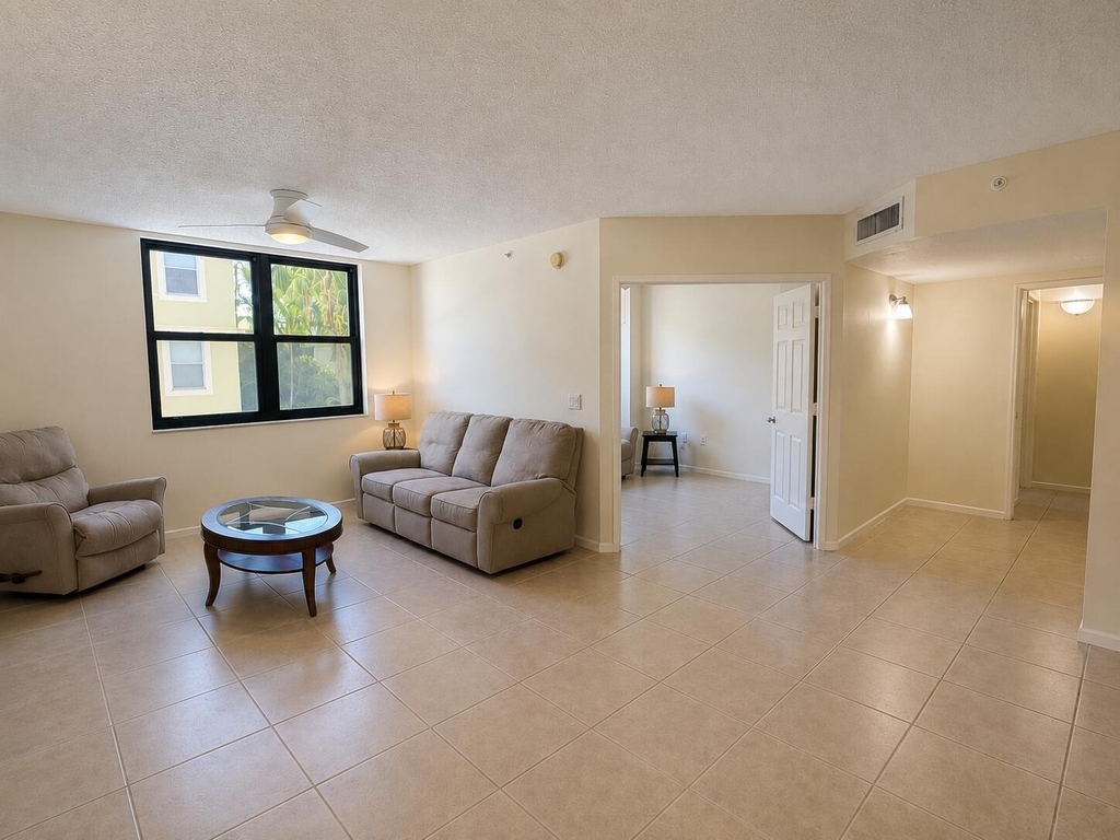 651 Okeechobee Boulevard - Photo 0