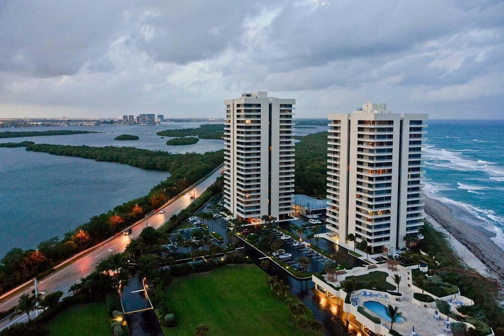 5540 N Ocean Drive - Photo 1