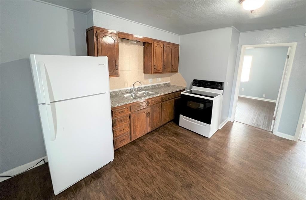 119 S K Avenue - Photo 2