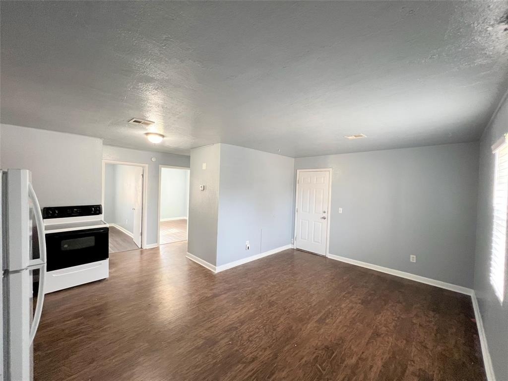 119 S K Avenue - Photo 3