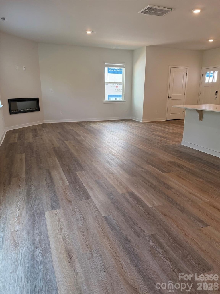 1423 Mammoth Road - Photo 5