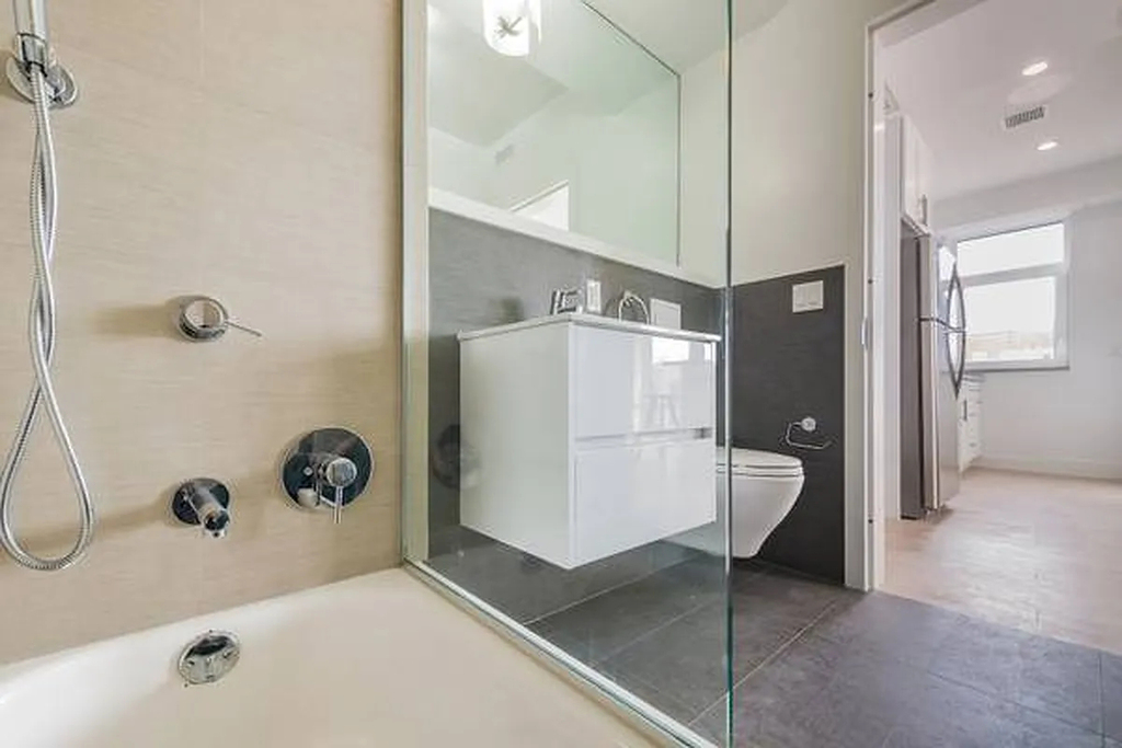 Rogers Avenue  - Photo 12