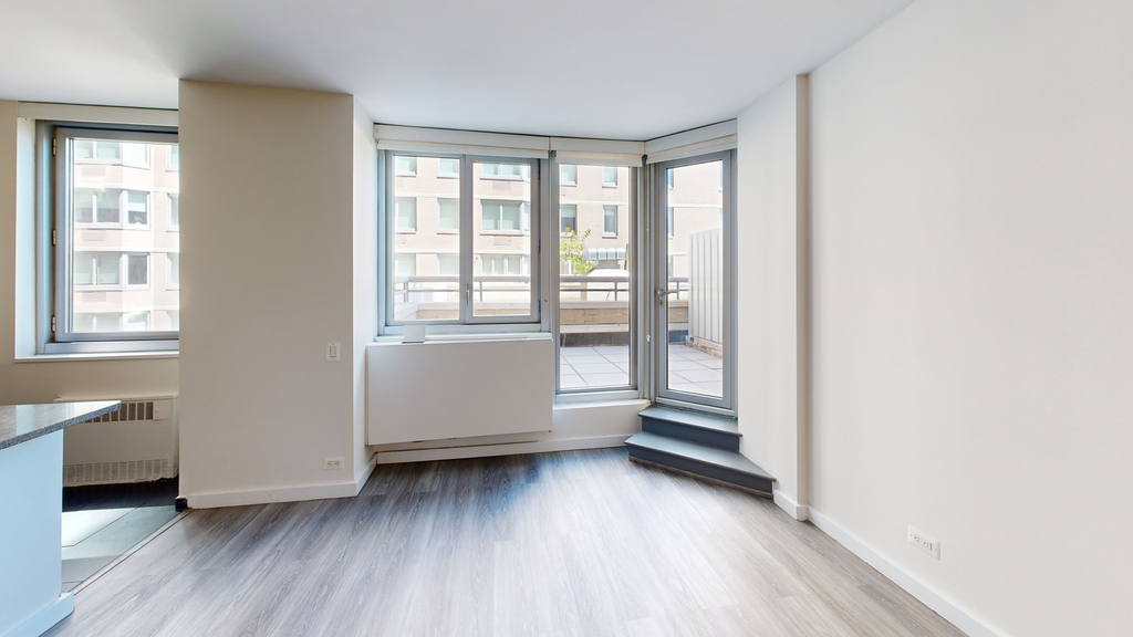 401 E 34th St - Photo 2