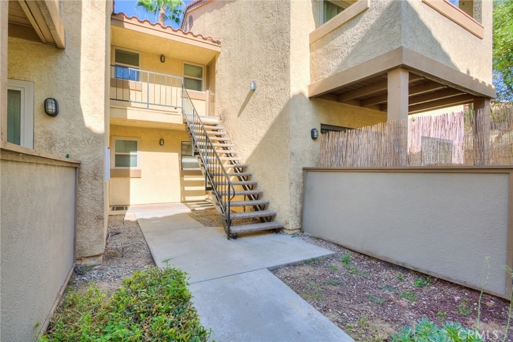 1116 W Blaine - Photo 0