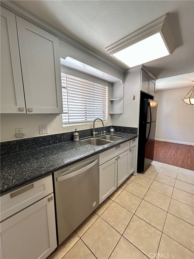 1039 Mount Olive Drive - Photo 20
