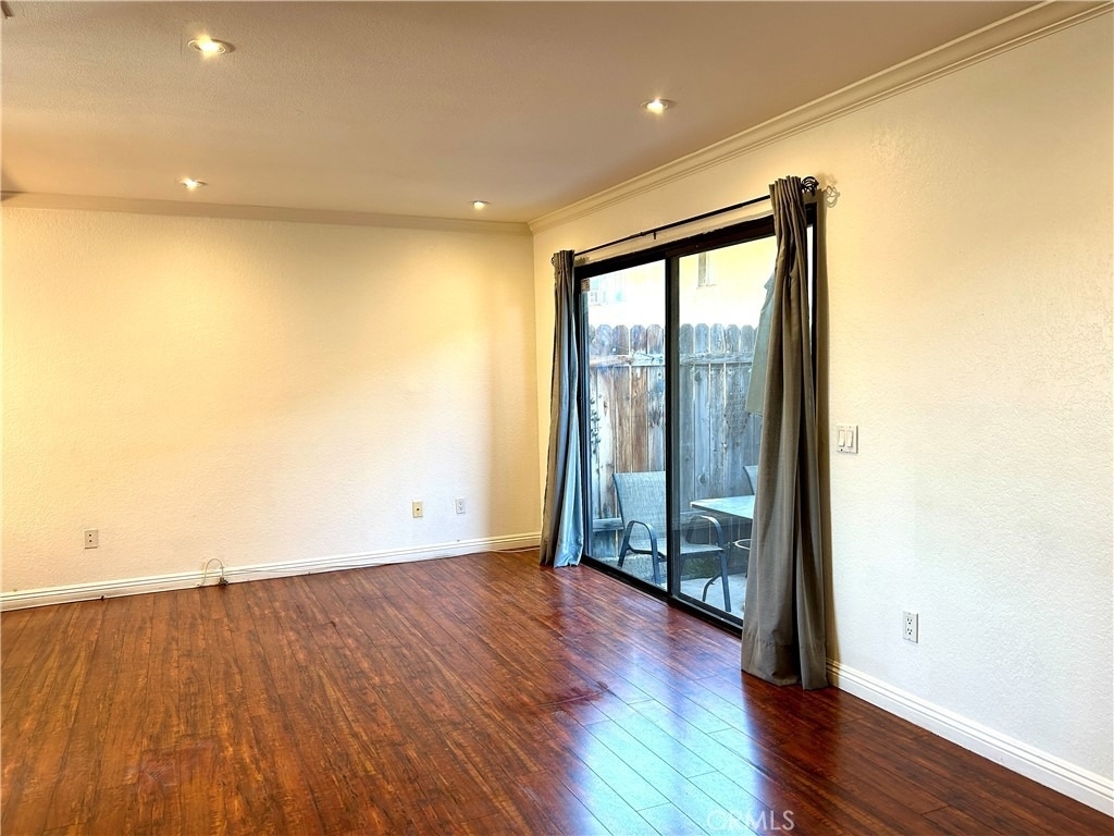 1039 Mount Olive Drive - Photo 7