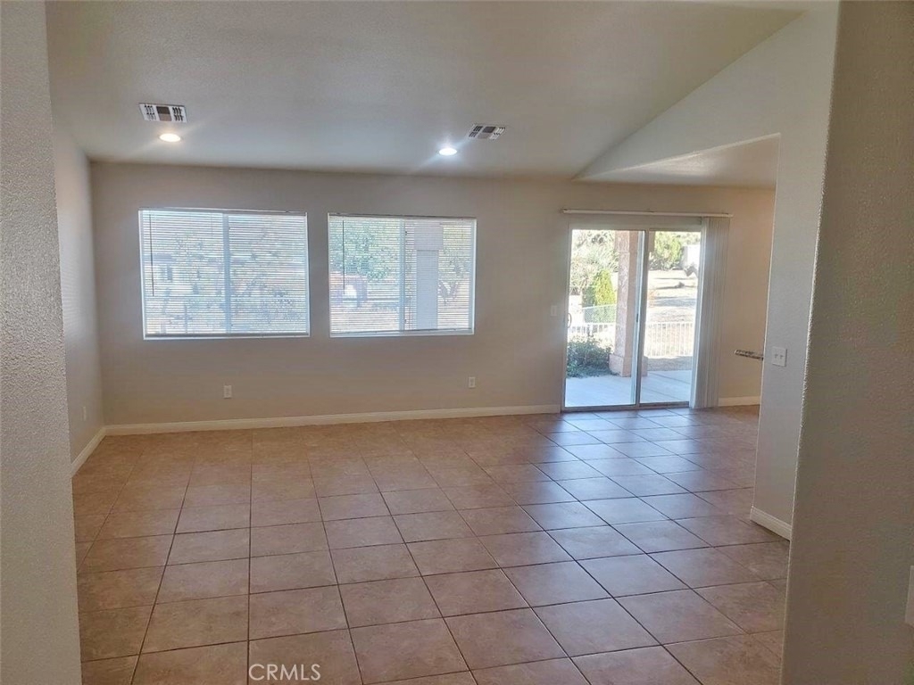 57294 Titian Court - Photo 4