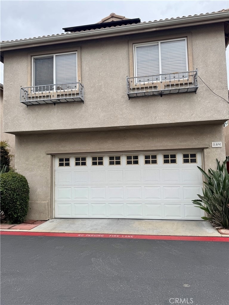 8554 Burnet - Photo 0