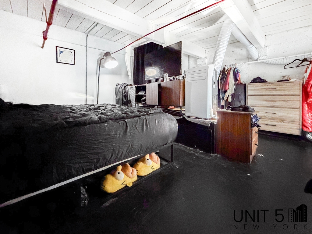 345 Eldert Street - Photo 6