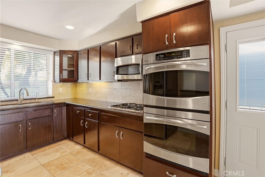 19206 Andmark Avenue - Photo 7