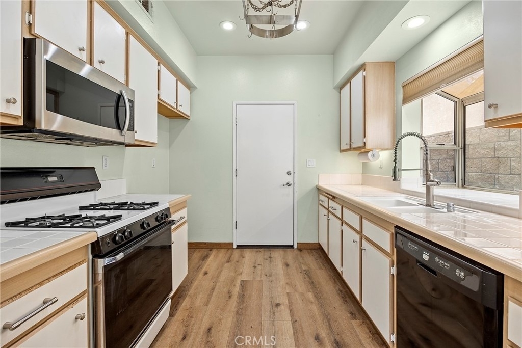 2244 Black Pine Road - Photo 11
