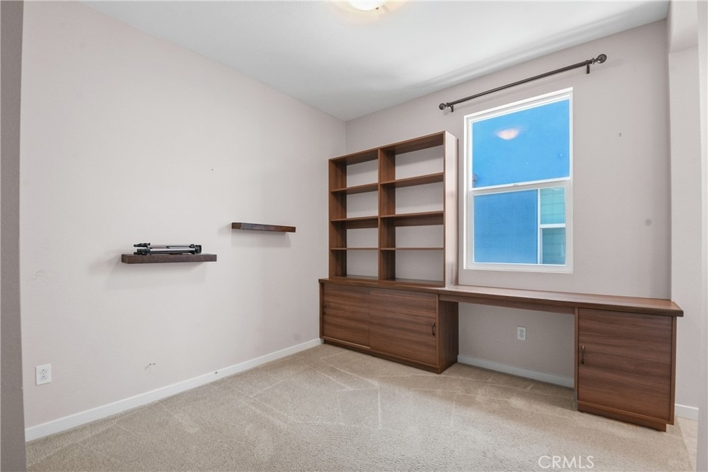 722 Ellis Dr - Photo 5