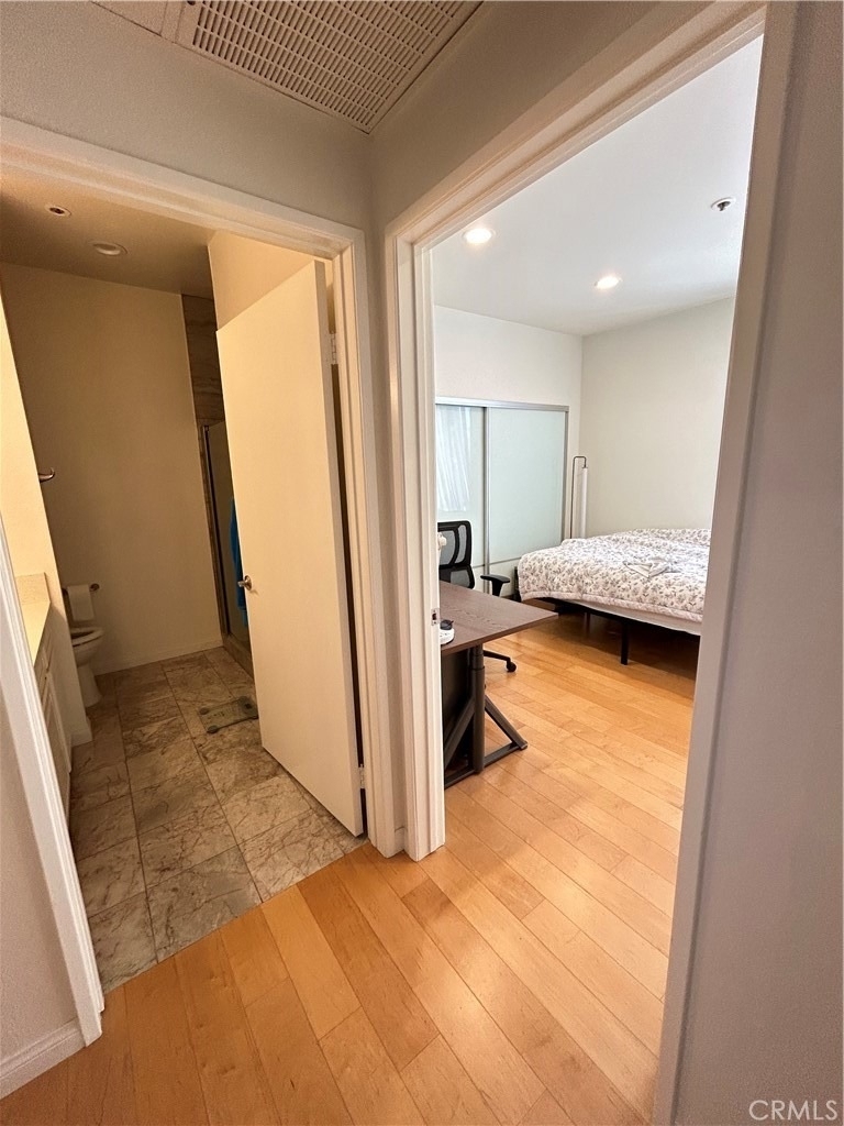 533 S St Andrews Place - Photo 7