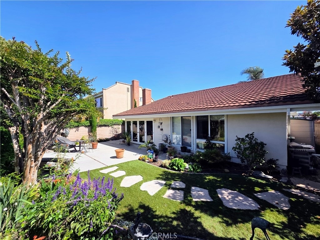 10835 Slater Avenue - Photo 25