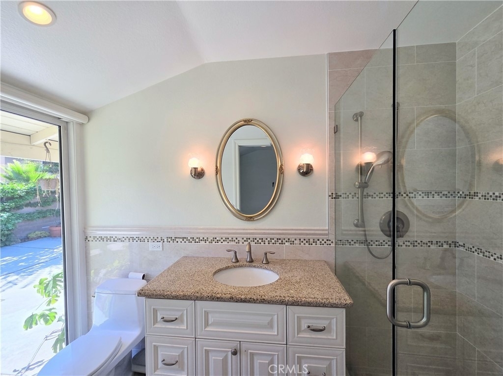 10835 Slater Avenue - Photo 18