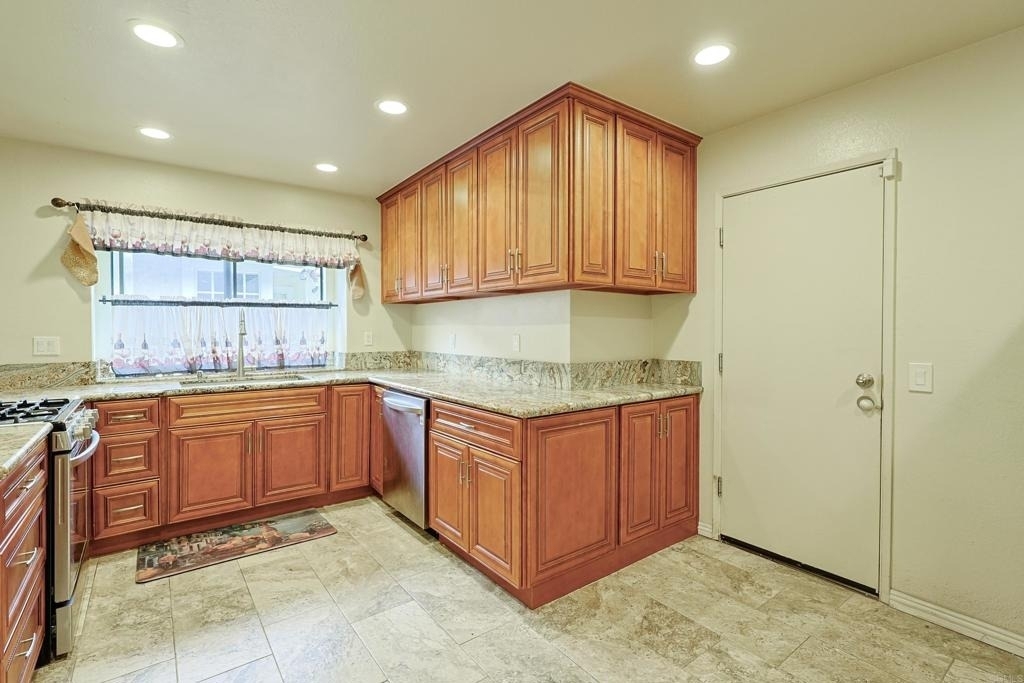 3871 King St - Photo 11