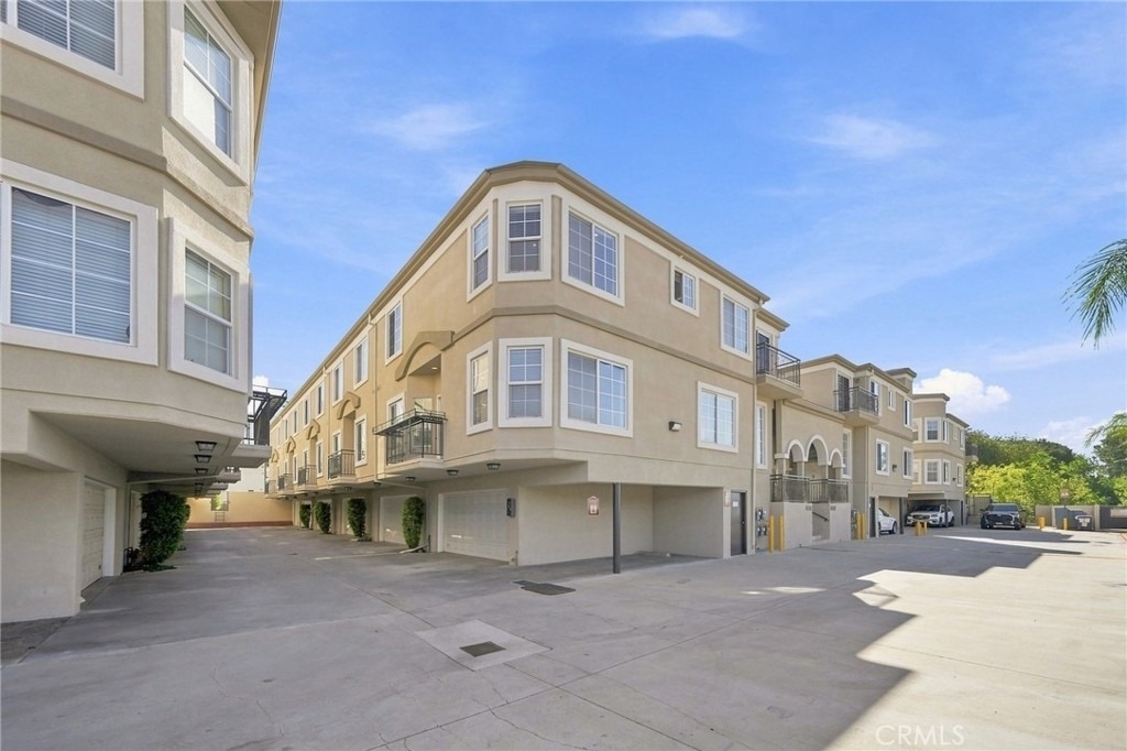 4516 Ramsdell - Photo 2