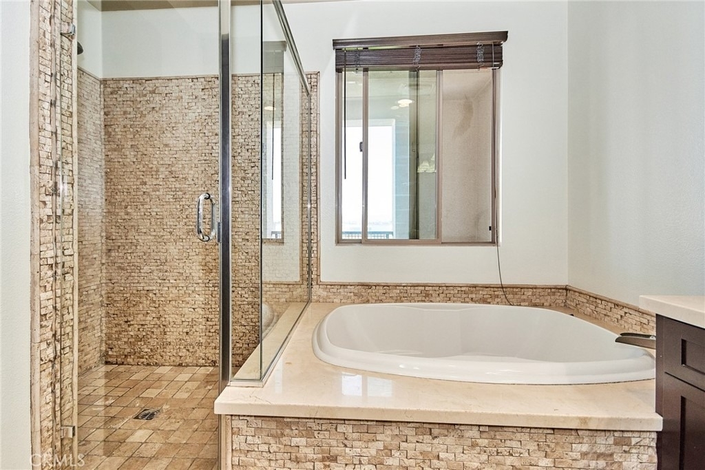 15 Vantis Drive - Photo 5