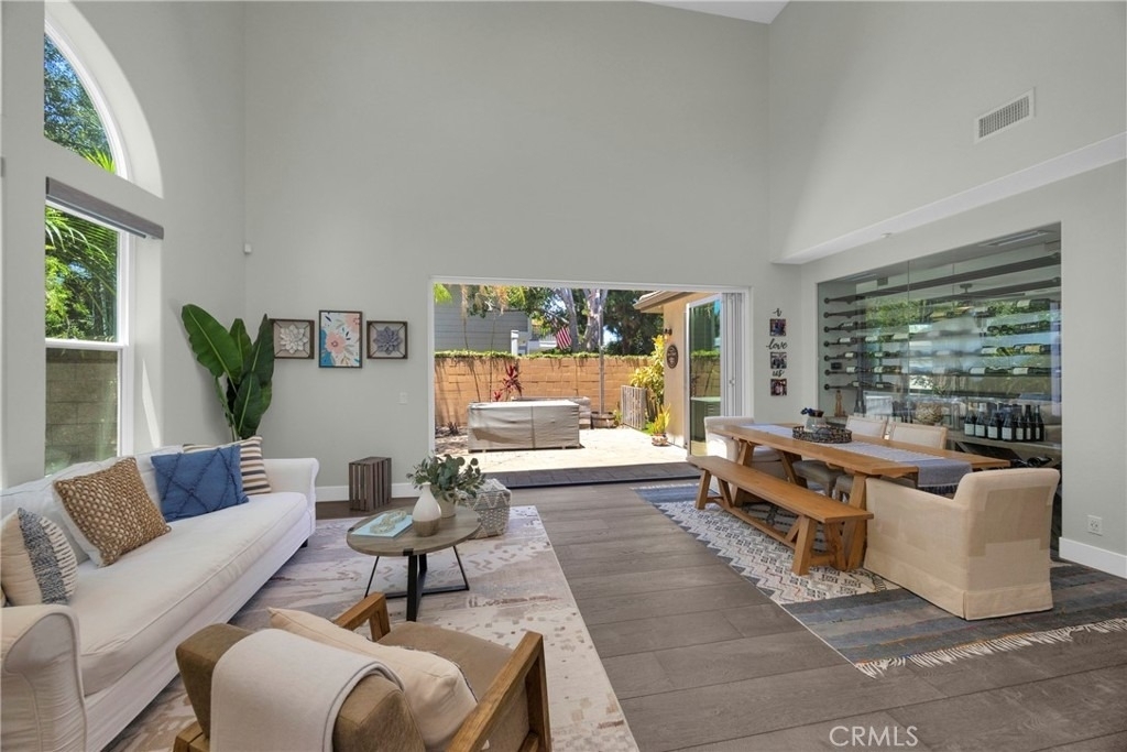 2639 Orange Ave - Photo 3