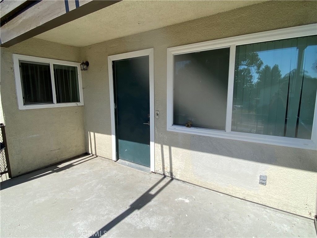 629 Alamo - Photo 0
