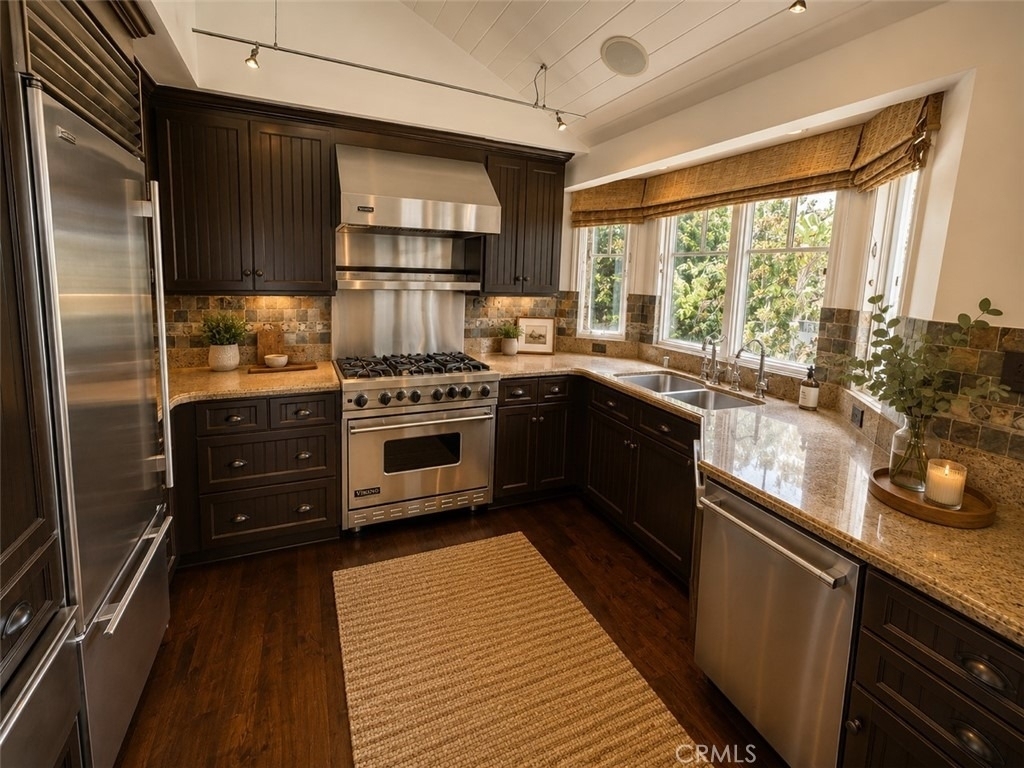 668 Anita Street - Photo 10