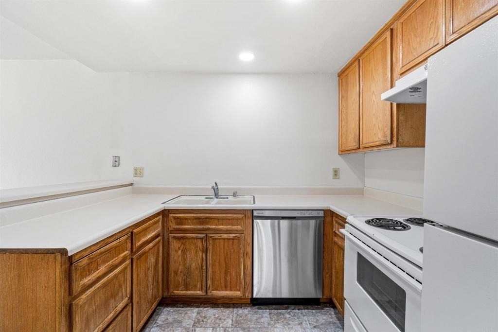 7811 Tommy Drive - Photo 5