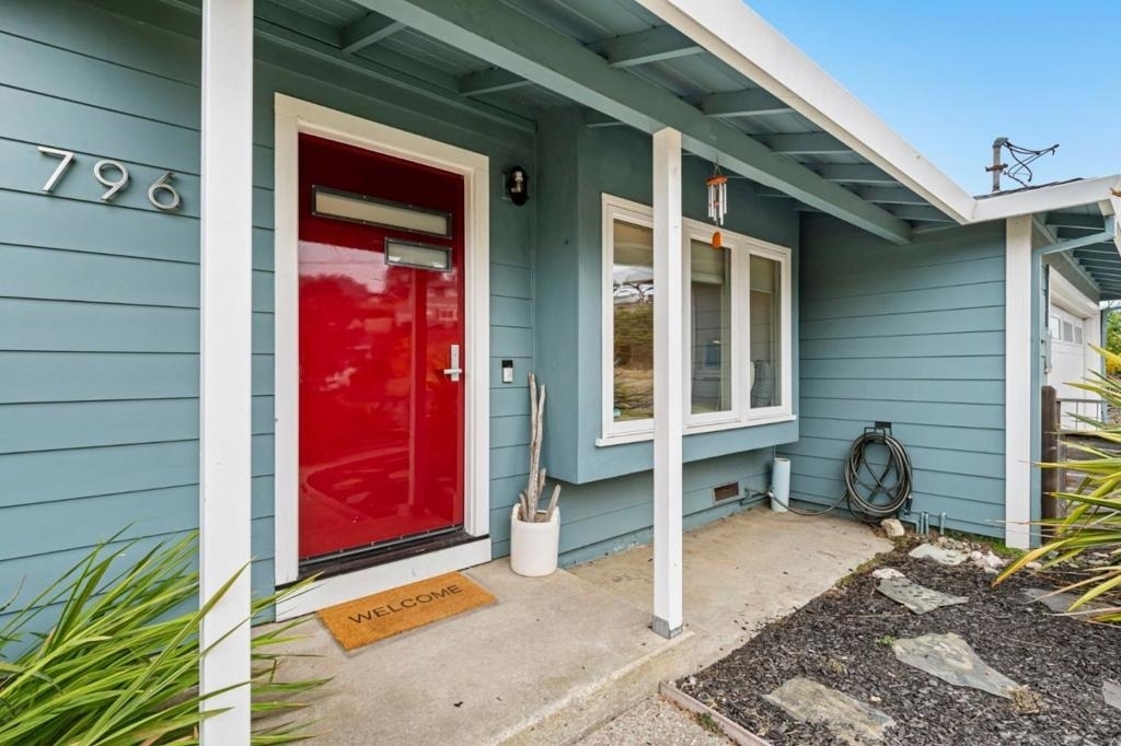 796 Crespi Drive - Photo 9
