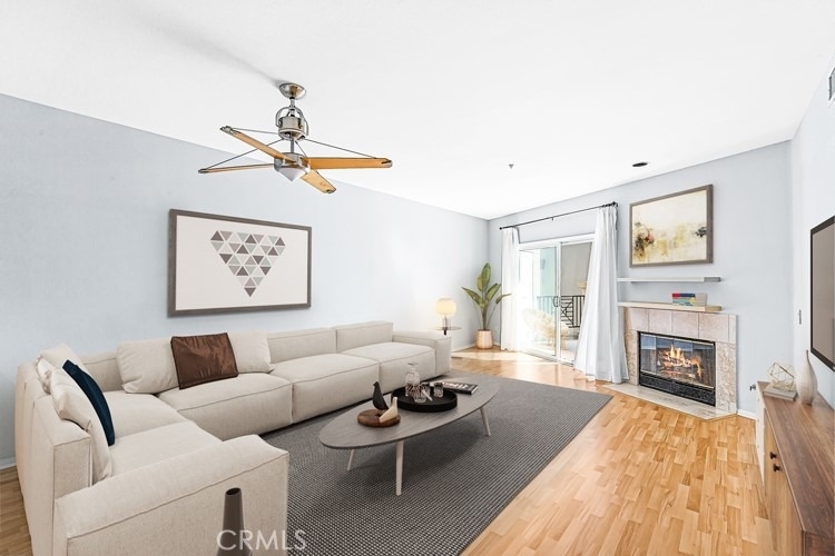 200 Pacific Coast Highway - Photo 2