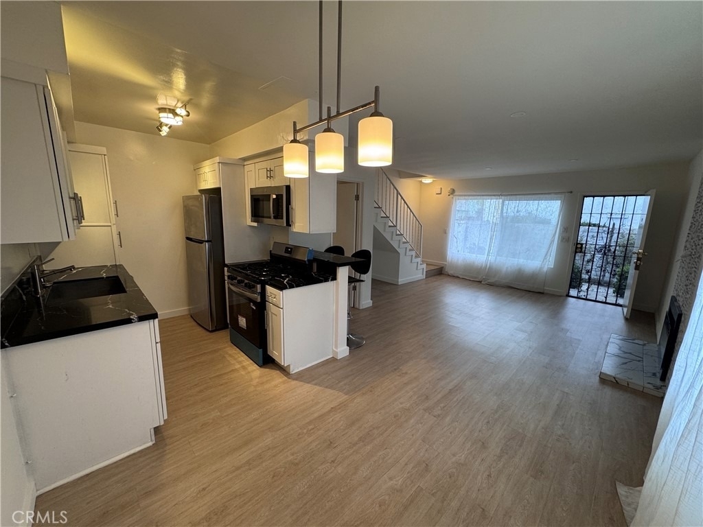 40 S Venice Boulevard - Photo 10