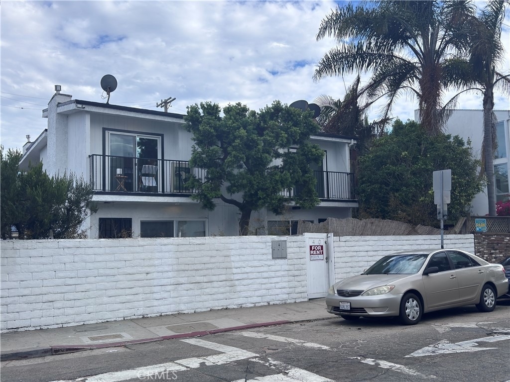 40 S Venice Boulevard - Photo 4