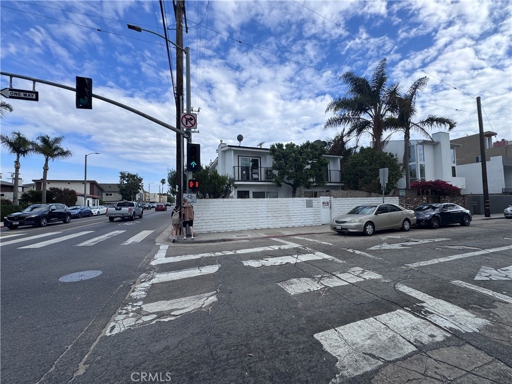 40 S Venice Boulevard - Photo 3