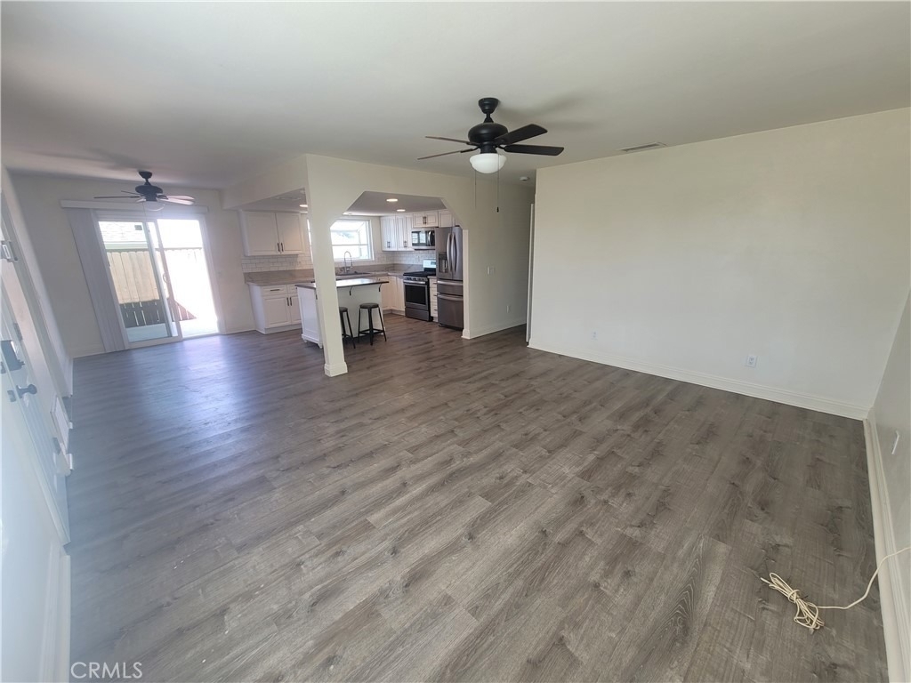 35054 Beech Avenue - Photo 5