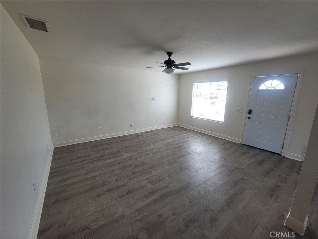 35054 Beech Avenue - Photo 4