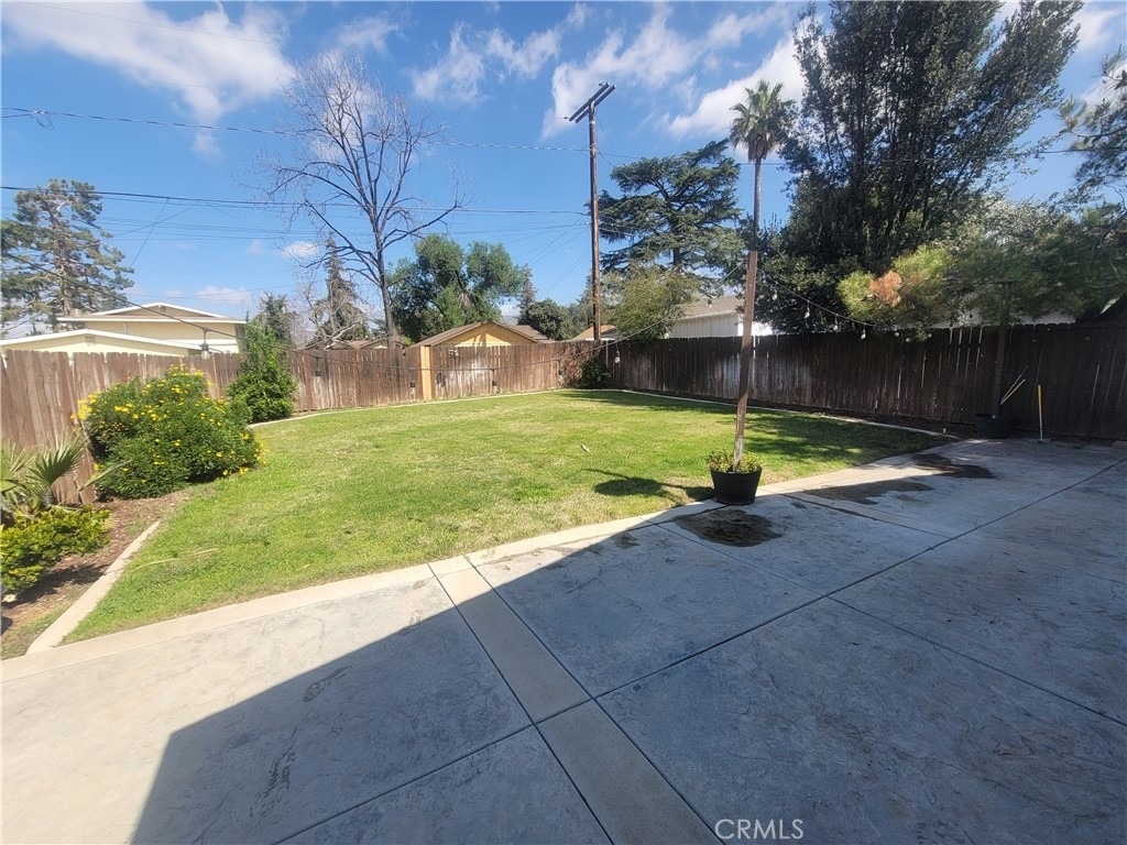 35054 Beech Avenue - Photo 3