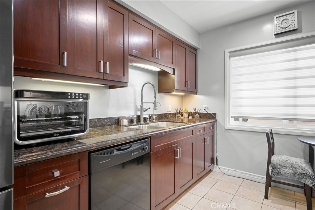 1126 N Central Avenue - Photo 9