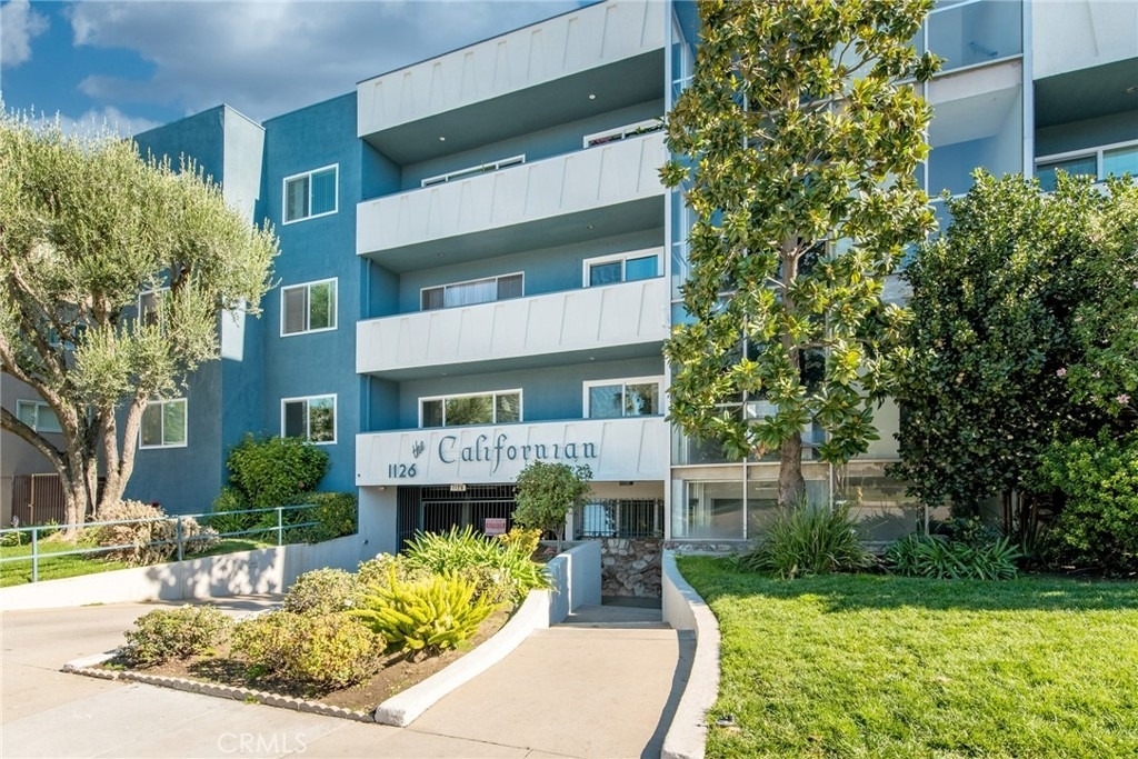 1126 N Central Avenue - Photo 1