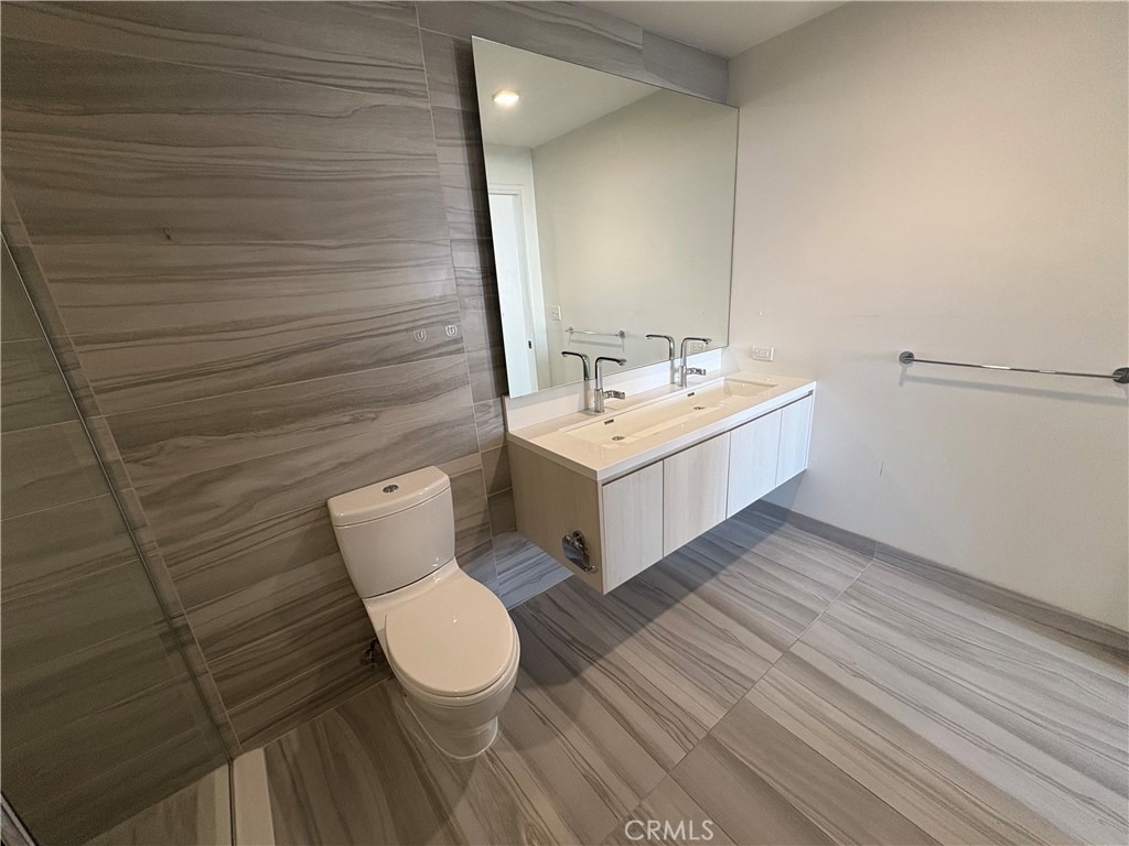 1050 S Grand - Photo 9