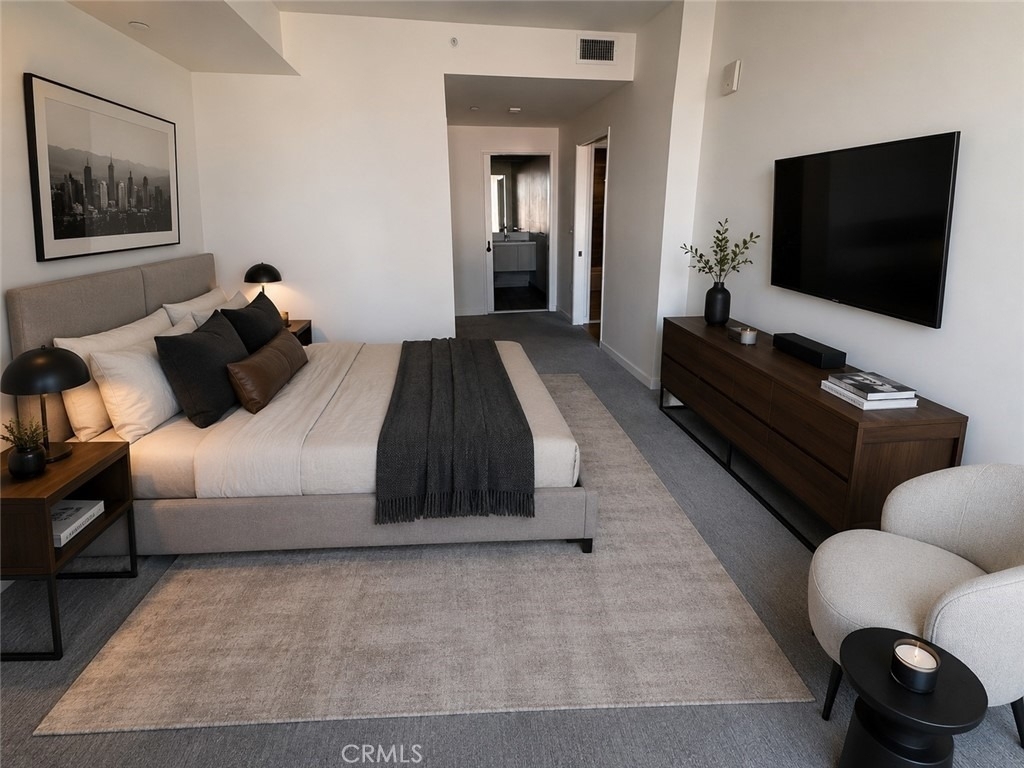 1050 S Grand - Photo 1