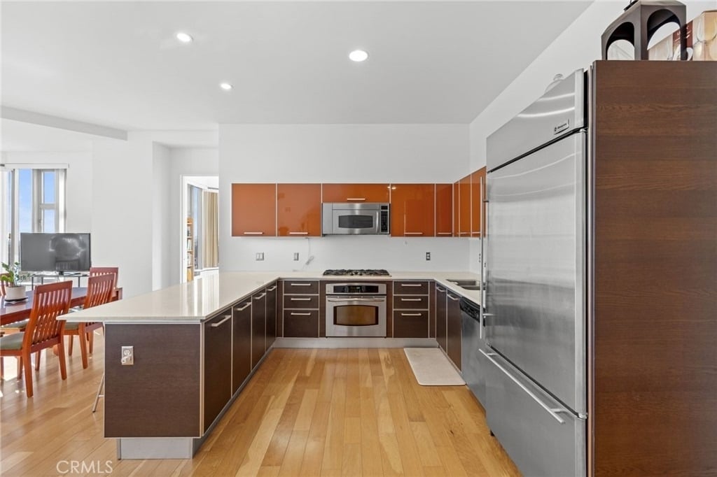 801 S Grand - Photo 1