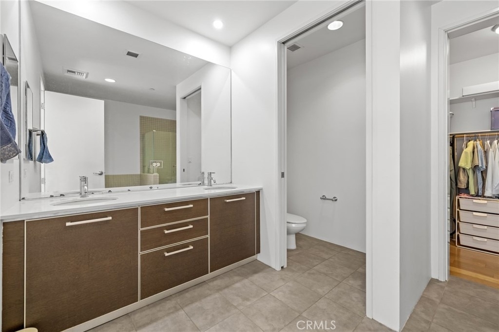 801 S Grand - Photo 5