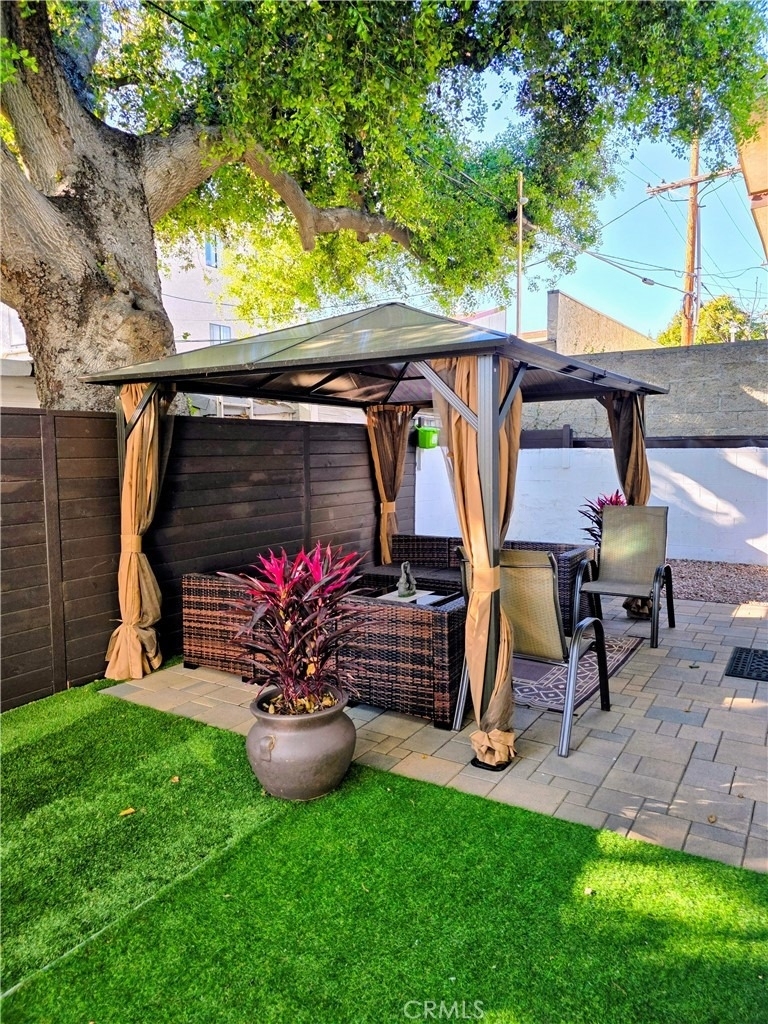 523 Fischer Street - Photo 14