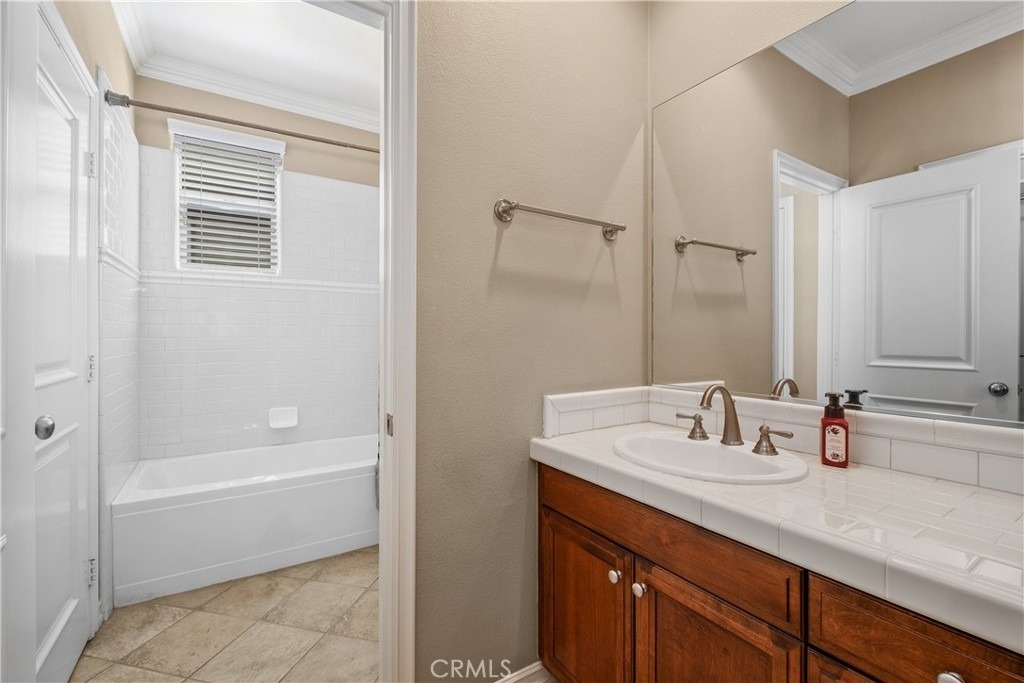 16618 Honeybee - Photo 34