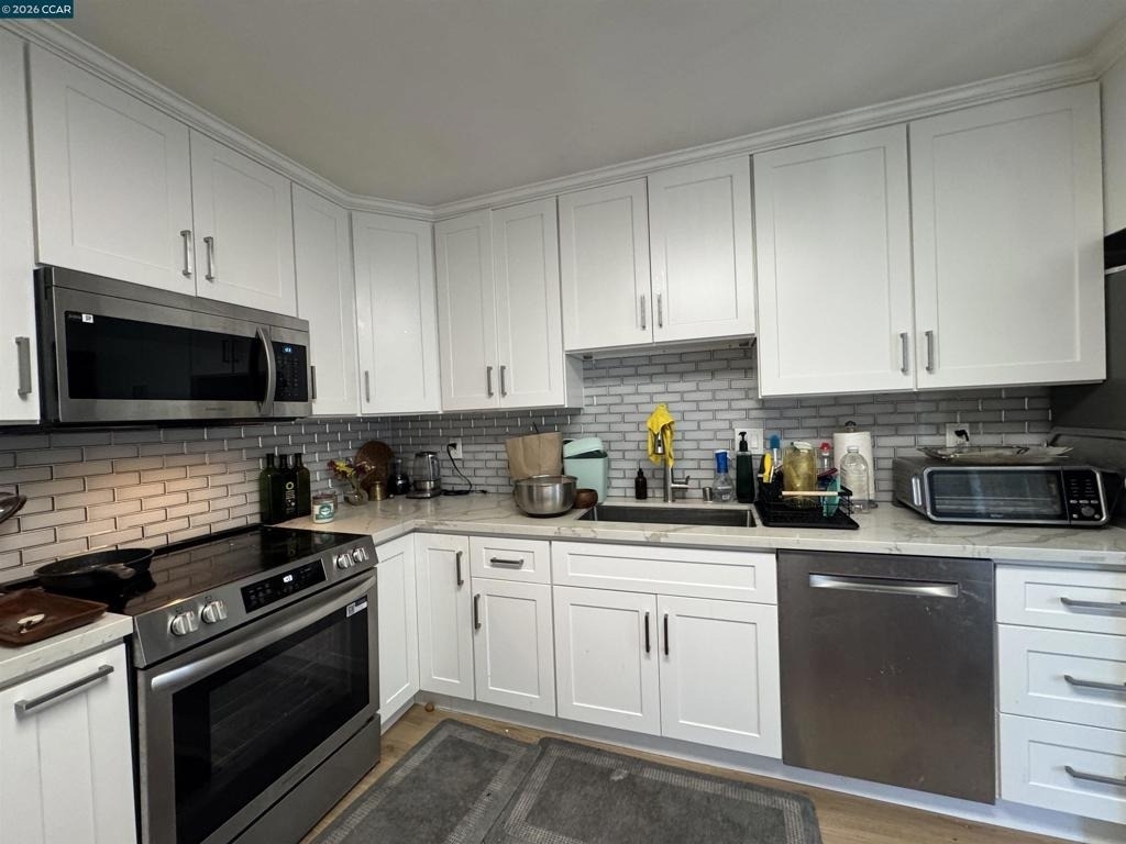 2145 Donald Dr - Photo 1