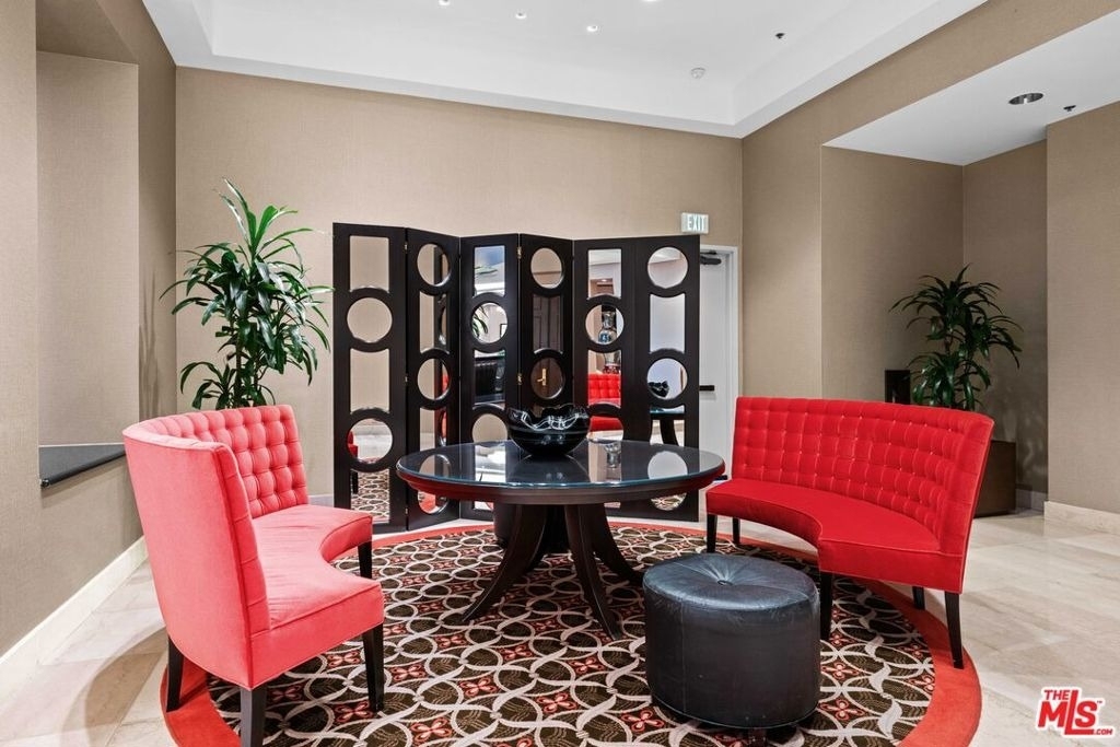 10724 Wilshire Boulevard - Photo 12