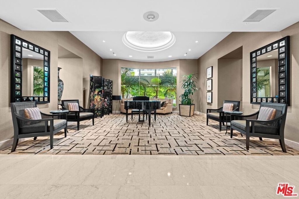 10724 Wilshire Boulevard - Photo 10