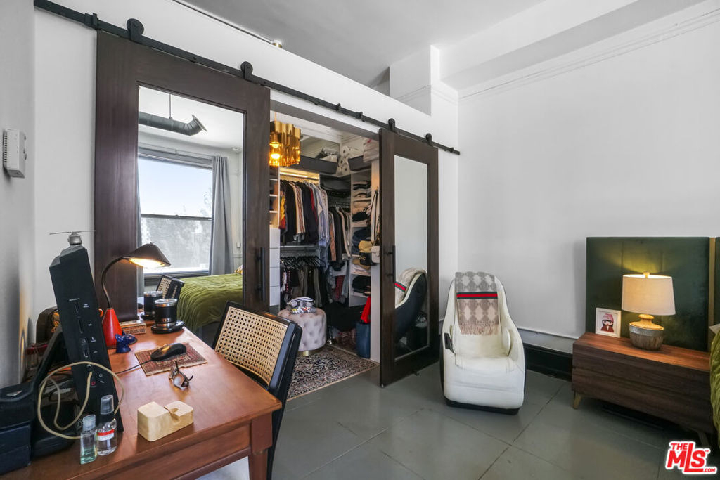 108 W 2nd Street - Photo 21