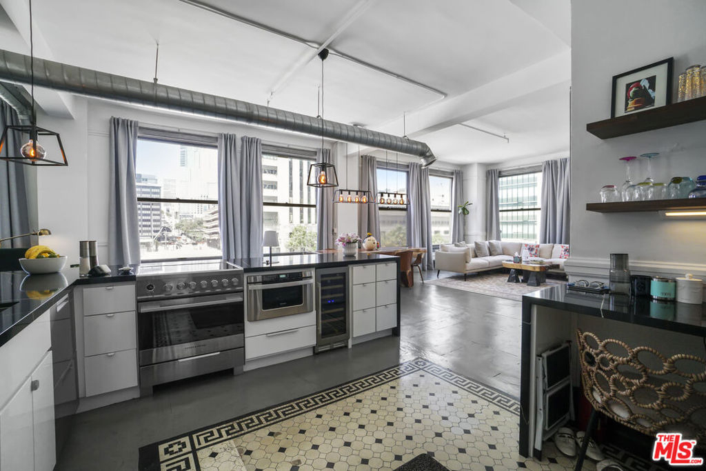 108 W 2nd Street - Photo 1