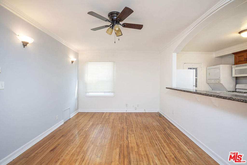 8517 Pickford Street - Photo 8